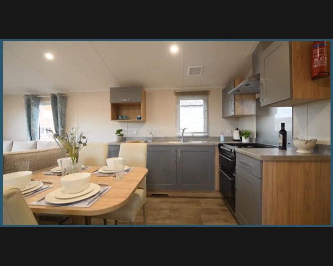 Exotic 3-Bed Caravan At Newquay Holiday Park Villa Dış mekan fotoğraf
